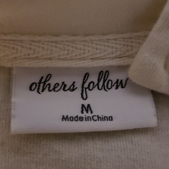 🎁🦋 Polo shirt - Picture 4 of 6